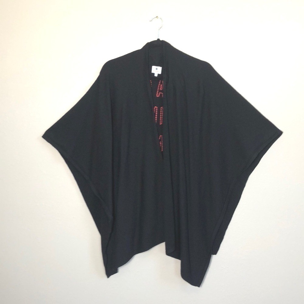 SUNDRY One Size Fits Most Black Wool Blend Easy Like Sunday‎ Cape Cozy Warm